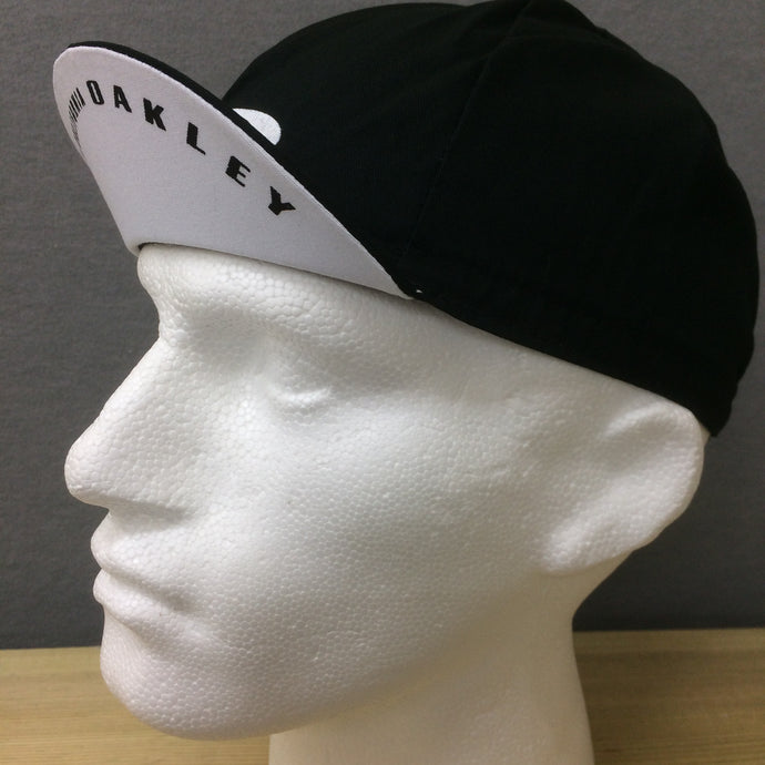 CAP : Oakley Blackout Cycling Cap [One Size]
