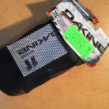 Load image into Gallery viewer, ARMOUR : Dakine Wristguard L+R [XL]