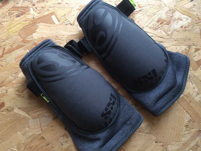 ARMOUR : SixSixOne 661 D30 Evo Elbow 2 Guards [L]