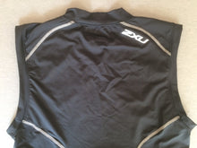 Load image into Gallery viewer, TOP-COMPRESSION TOP : 2XU Men&#39;s Perform Sleeveless Top [XL]