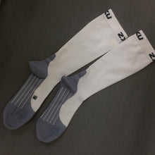 Load image into Gallery viewer, SOCKS - COMPRESSION : 2XU Men&#39;s PWX Xform Compression Race Socks [XS]